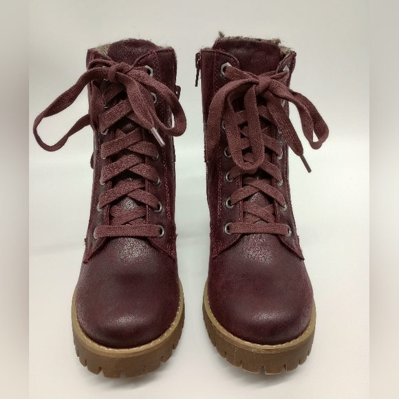 Carlos by Carlos Santana Gibson Lace up Bootie in Wine - Picture 2 of 7